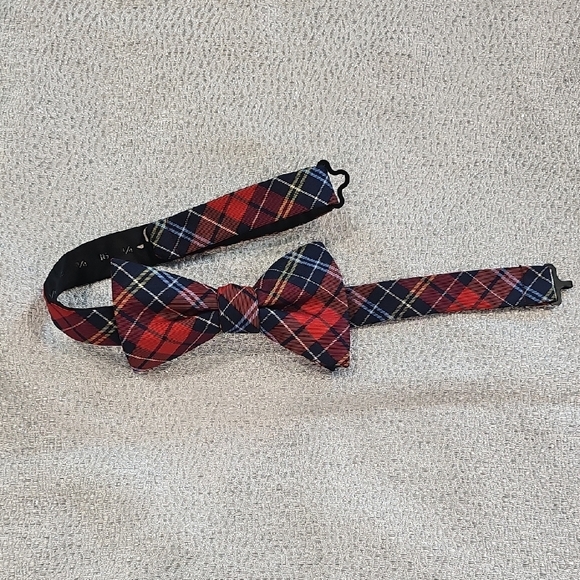 Saddlebred Red and Blue Plaid Bow Tie - Picture 1 of 6